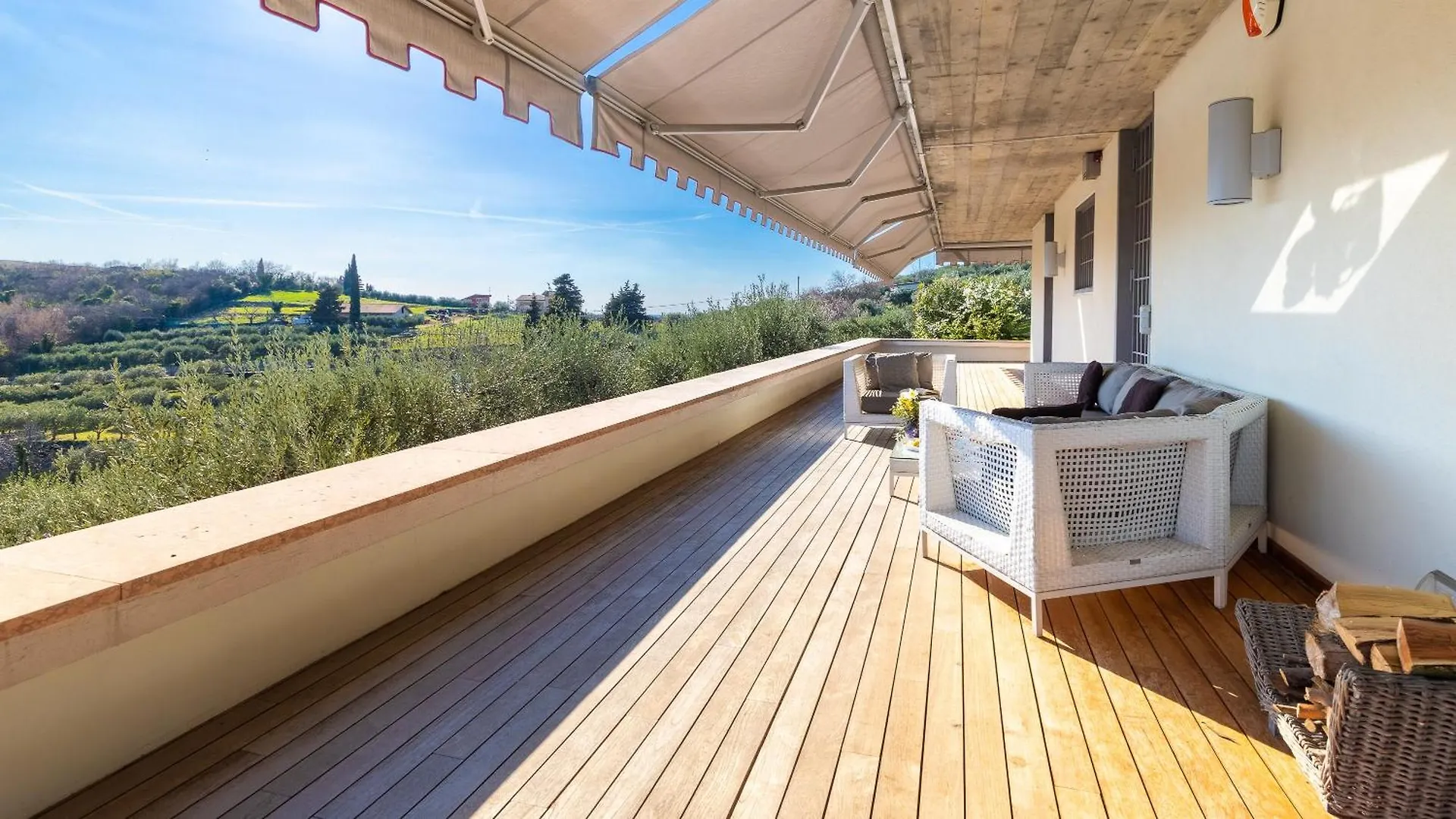 Villa Degli Ulivi 8, Emma Villas Verona