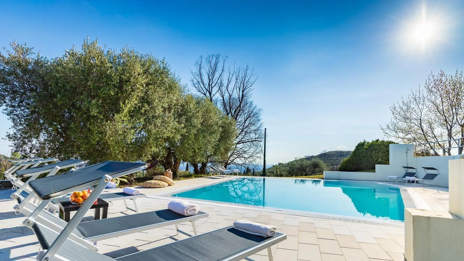 Villa Degli Ulivi 8, Emma Villas 베로나 0*,